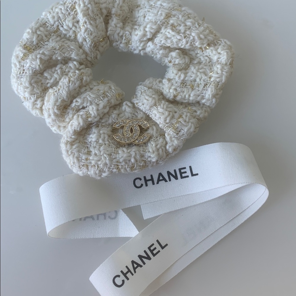 Chanel Cream and Gold Textured Scrunchie